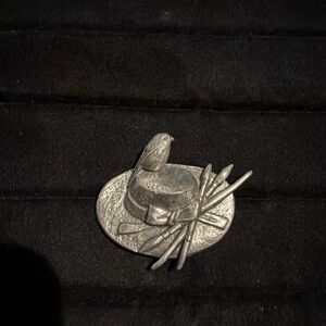 Vintage Marjolein Bastin Signed MB Pewter Artist Hat Bird Paint Brushes Brooch